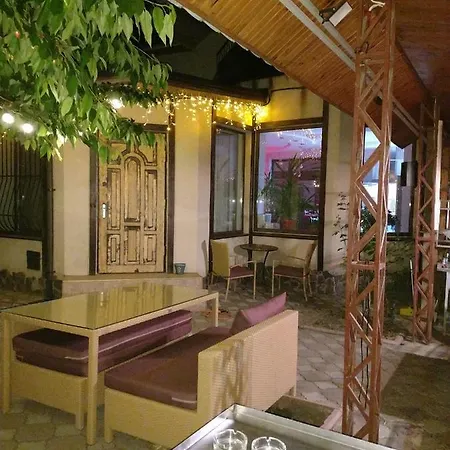 Konukevi Клубный Дом Odessa